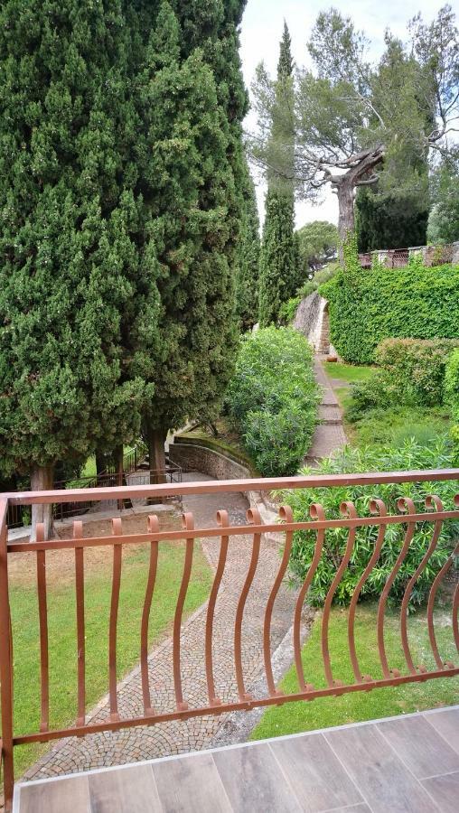 Bellavista Eremitaggio Apartamento Torri Del Benaco Exterior foto