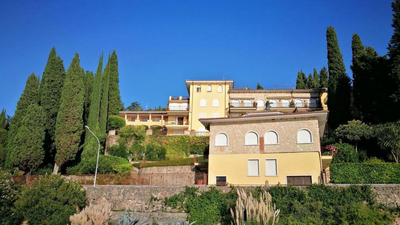 Bellavista Eremitaggio Apartamento Torri Del Benaco Exterior foto