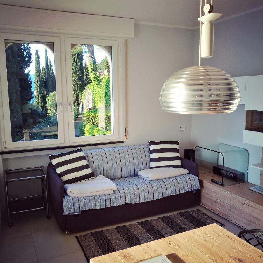 Bellavista Eremitaggio Apartamento Torri Del Benaco Exterior foto