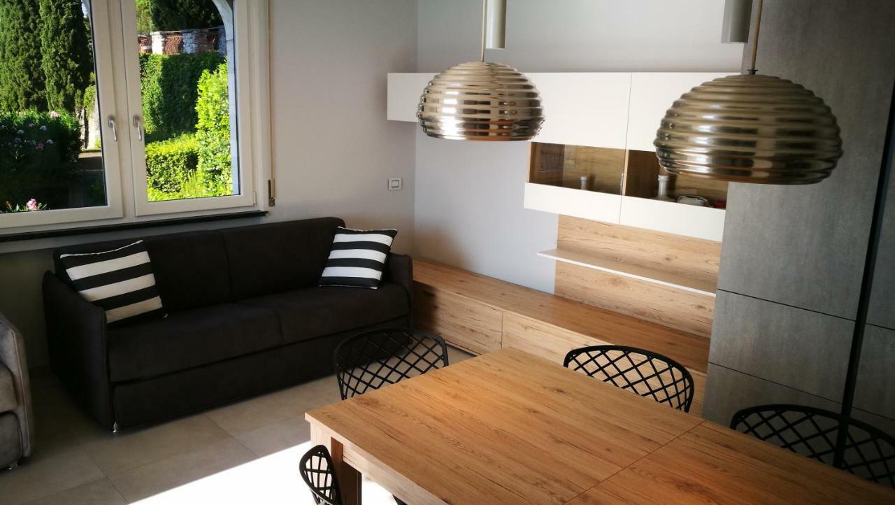 Bellavista Eremitaggio Apartamento Torri Del Benaco Exterior foto